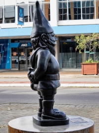 New Sculpture, Whaiwhakaaroaro (Deep Thinker)